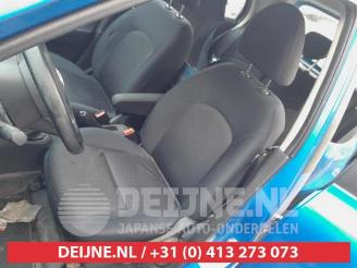 Nissan Micra Micra (K13), Hatchback, 2010 / 2016 1.2 12V DIG-S picture 16