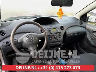 Toyota Yaris Yaris (P1), Hatchback, 1999 / 2005 1.3 16V VVT-i picture 16