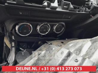 Mazda CX-3 CX-3 (DJ/DK), SUV, 2015 2.0 SkyActiv-G 120 picture 19