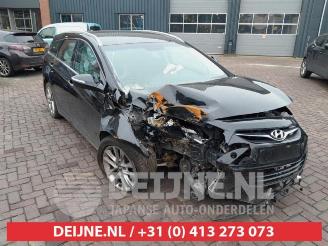 Vrakbiler auto Hyundai I-40 i40 CW (VFC), Combi, 2011 / 2019 1.7 CRDi 16V 2014/12