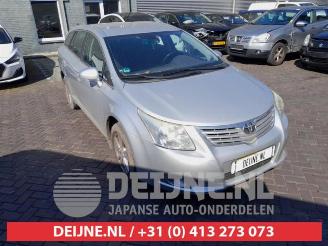 Vrakbiler auto Toyota Avensis Avensis Wagon (T27), Combi, 2008 / 2018 1.8 16V VVT-i 2009/5