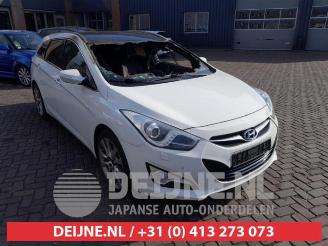 Vrakbiler auto Hyundai I-40 i40 CW (VFC), Combi, 2011 / 2019 2.0 GDI 16V 2013/12