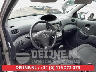 Toyota Yaris-verso Yaris Verso (P2), MPV, 1999 / 2005 1.3 16V picture 15
