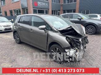 Vrakbiler auto Toyota Verso Verso, MPV, 2009 / 2018 1.8 16V VVT-i 2017/10