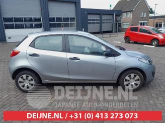 Mazda 2 2 (DE), Hatchback, 2007 / 2015 1.3 16V S-VT picture 8