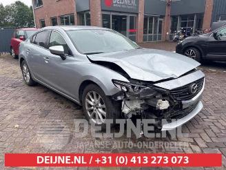 Coche siniestrado Mazda 6 6 (GJ/GH/GL), Sedan, 2013 2.2 SkyActiv-D 150 16V 2015/3