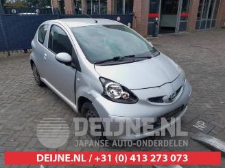 Salvage car Toyota Aygo Aygo (B10), Hatchback, 2005 / 2014 1.0 12V VVT-i 2006/1