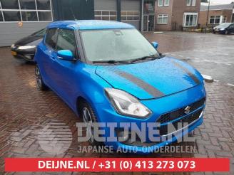 Vrakbiler auto Suzuki Swift Swift (ZC/ZD), Hatchback 5-drs, 2017 1.0 Booster Jet Turbo 12V SHVS 2018/10