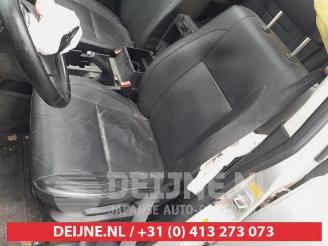 Suzuki Grand-vitara Grand Vitara II (JT), SUV, 2005 1.9 DDiS picture 18