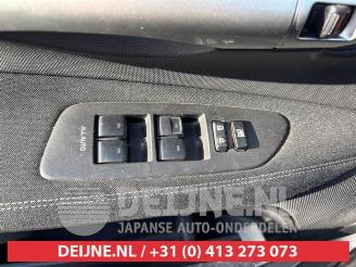 Toyota Auris Auris (E15), Hatchback, 2006 / 2012 1.8 16V HSD Full Hybrid picture 17