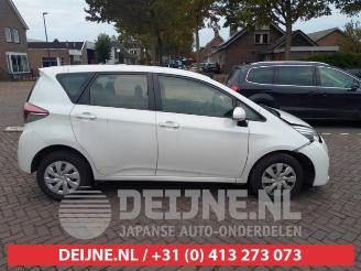 Toyota Verso S Verso S, MPV, 2010 / 2016 1.4 D-4D picture 8