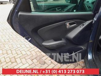 Hyundai Ix35 iX35 (LM), SUV, 2009 / 2015 2.0 16V picture 13