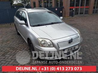 Vrakbiler auto Toyota Avensis Avensis Wagon (T25/B1E), Combi, 2003 / 2008 1.8 16V VVT-i 2004/11