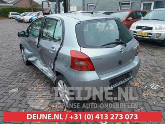 Toyota Yaris Yaris II (P9), Hatchback, 2005 / 2014 1.3 16V VVT-i picture 5
