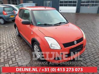 krockskadad bil auto Suzuki Swift Swift (ZA/ZC/ZD1/2/3/9), Hatchback, 2005 / 2011 1.5 VVT 16V 2006/5