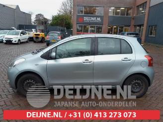 Toyota Yaris Yaris II (P9), Hatchback, 2005 / 2014 1.3 16V VVT-i picture 4