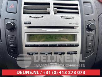 Toyota Yaris Yaris II (P9), Hatchback, 2005 / 2014 1.3 16V VVT-i picture 9