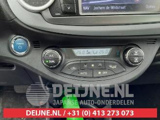 Toyota Yaris Yaris III (P13), Hatchback, 2010 / 2020 1.5 16V Hybrid picture 12
