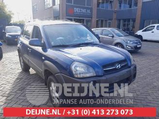 Vrakbiler auto Hyundai Tucson Tucson (JM), SUV, 2004 / 2010 2.0 16V CVVT 4x2 2004/9