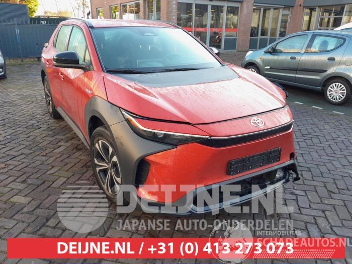 Toyota bZ4X bZ4X, SUV, 2021 71 kWh