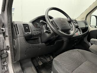 Peugeot Boxer 35 2.2 BlueHDI L3H2 Navi Airco picture 8
