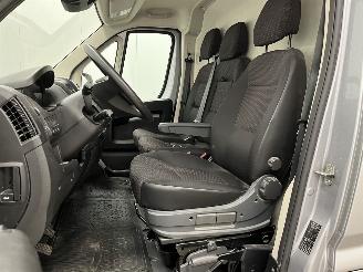 Peugeot Boxer 35 2.2 BlueHDI L3H2 Navi Airco picture 9