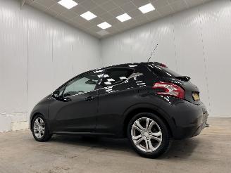 Peugeot 208 1.4 VTi Allure Panoramadak Clima picture 3