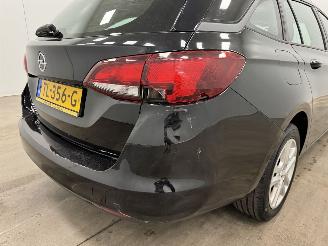 Opel Astra Sport Tourer 1.0 Edition Navi Clima picture 16