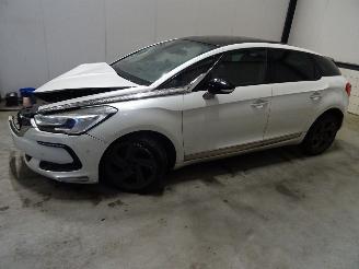 Vrakbiler auto Citroën DS5 2.0 HDI 2016/11