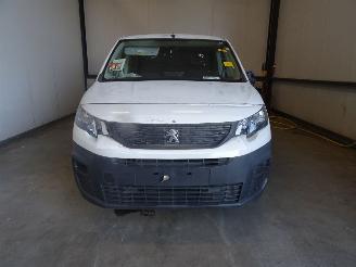 Vrakbiler auto Peugeot Partner 1.6 HDI 2022/11