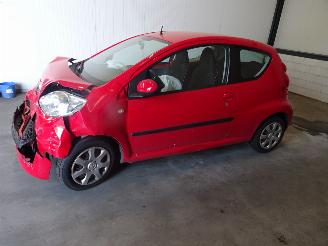 Peugeot 107 1.0 picture 1