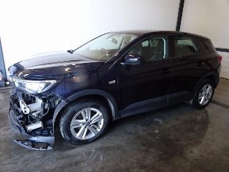 Vrakbiler auto Opel Grandland 1.2 TURBO 2019/10