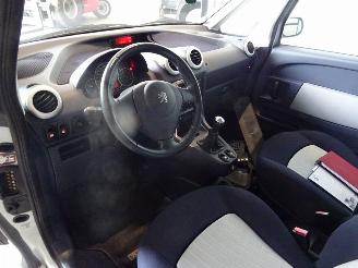 Peugeot 1007 1.4 picture 7