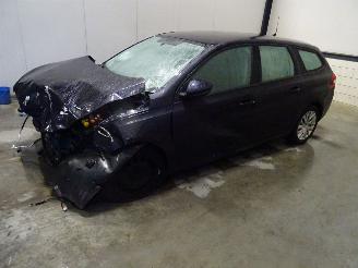 Peugeot 308 1.2 thp picture 3