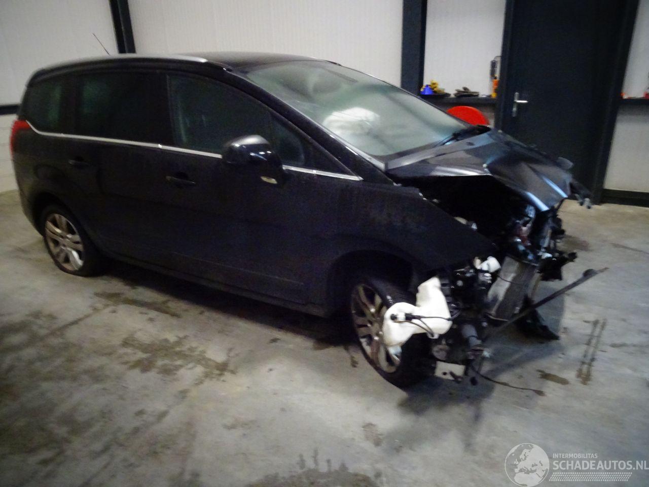 Peugeot 5008 1.6 THP
