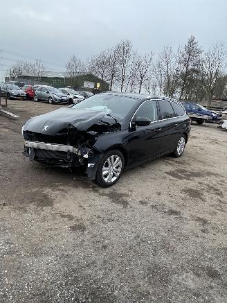 Uttjänta bilar auto Peugeot 308 1.6 blue hdi 2015/1