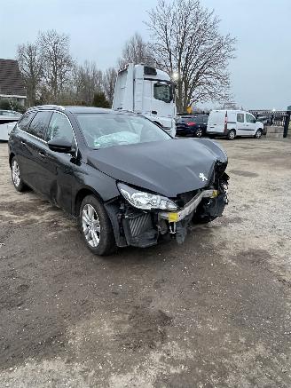 Peugeot 308 1.6 blue hdi picture 2