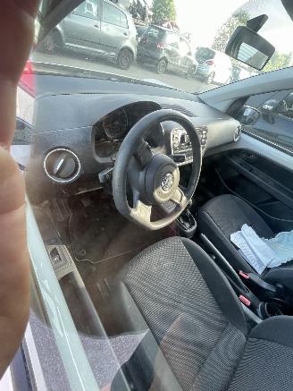 Volkswagen Up! Take up 1.0 mpi picture 5