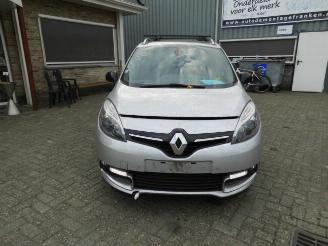 Renault Scenic  picture 2