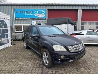 Coche siniestrado Mercedes ML ML II (164/4JG), SUV, 2005 / 2011 3.0 ML-280 CDI 4-Matic V6 24V 2008/7