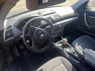 BMW 1-serie 1 serie (E81), Hatchback 3-drs, 2006 / 2012 118d 16V picture 4