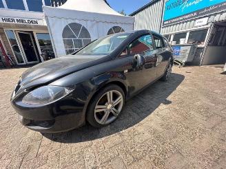 Seat Leon Leon (1P1), Hatchback 5-drs, 2005 / 2013 2.0 TDI 16V picture 3