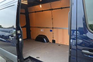 Mercedes Sprinter 317 L2H2 Automaat | 3,5t Trekhaak | Cruise | Camera | Stoelverw. | MBUX | BPM Vrij picture 6