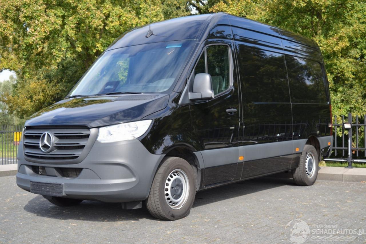Mercedes Sprinter 317 L2H2 | PRO | Cruise | Camera | Navi | App | 3.5t AHK voorb. Automaat