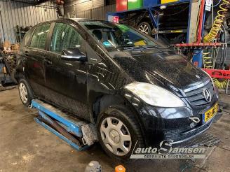 Vrakbiler auto Mercedes A-klasse A (W169), Hatchback, 2004 / 2012 1.5 A-160 2009/8