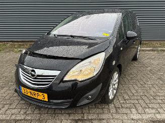 krockskadad bil auto Opel Meriva  2010/2