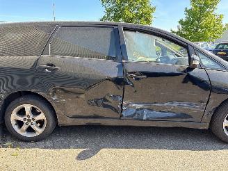 Mitsubishi Grandis  picture 9