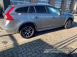 Volvo V-60 V60 Cross Country I (FZ), Combi, 2010 / 2018 2.0 D4 16V picture 7