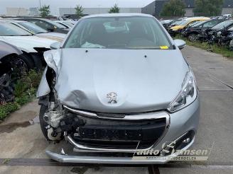 Peugeot 208 208 I (CA/CC/CK/CL), Hatchback, 2012 / 2019 1.2 Vti 12V PureTech 82 picture 2