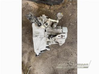 Peugeot 208 208 I (CA/CC/CK/CL), Hatchback, 2012 / 2019 1.2 Vti 12V PureTech 82 picture 11